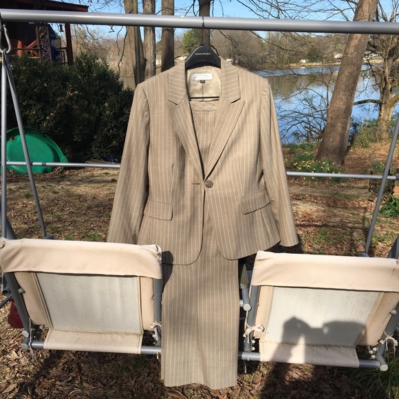 Blazer and slacks suit TAHARI by Arthur Slevine - Picture 3 of 3